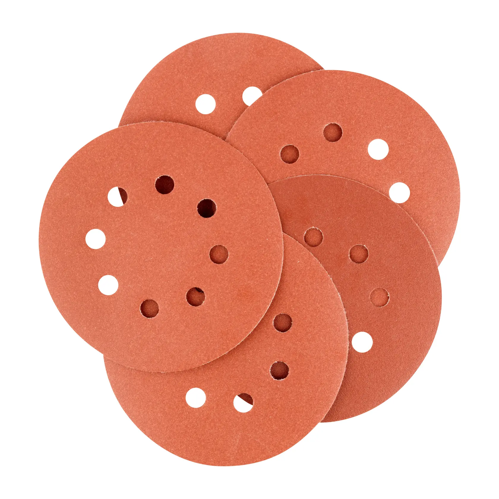 Un conjunto de cinco discos de lijado circulares con varios agujeros, dispuestos en un patrón ligeramente superpuesto. Los discos son de color marrón rojizo y se utilizan para tareas de lijado de superficies.